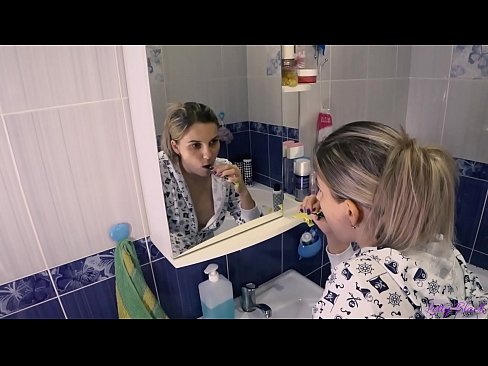❤️ Kappen met jong in pyjama eindigt oraal cum in kont - letty zwart Porno vk at us